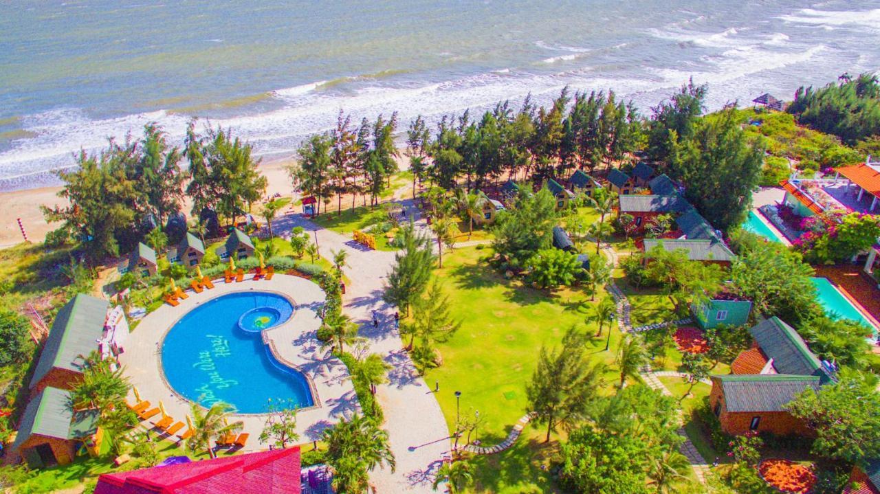 Long Hai Channel Beach Resort Екстер'єр фото