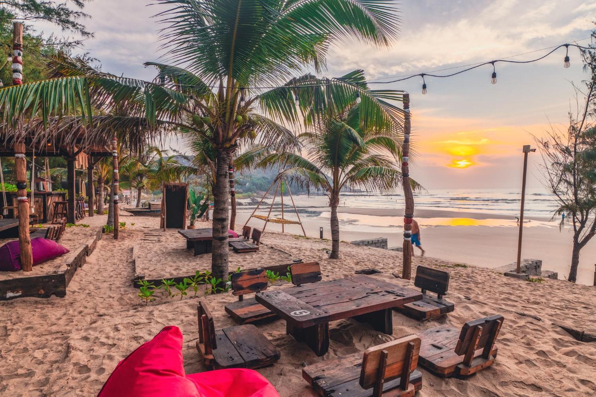 Long Hai Channel Beach Resort Екстер'єр фото