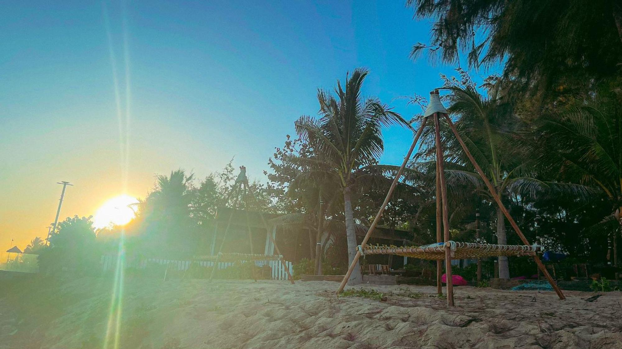Long Hai Channel Beach Resort Екстер'єр фото
