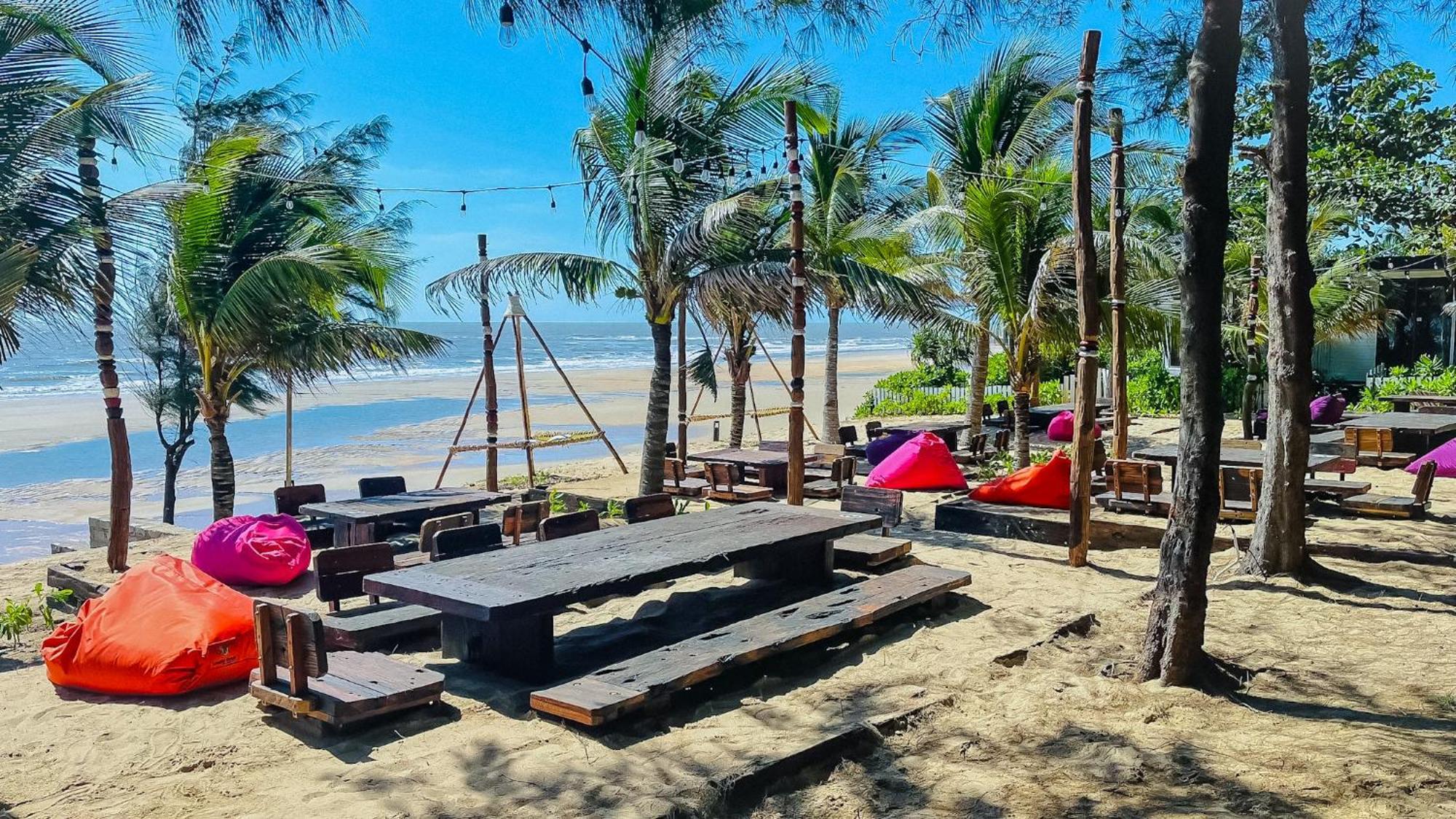 Long Hai Channel Beach Resort Екстер'єр фото