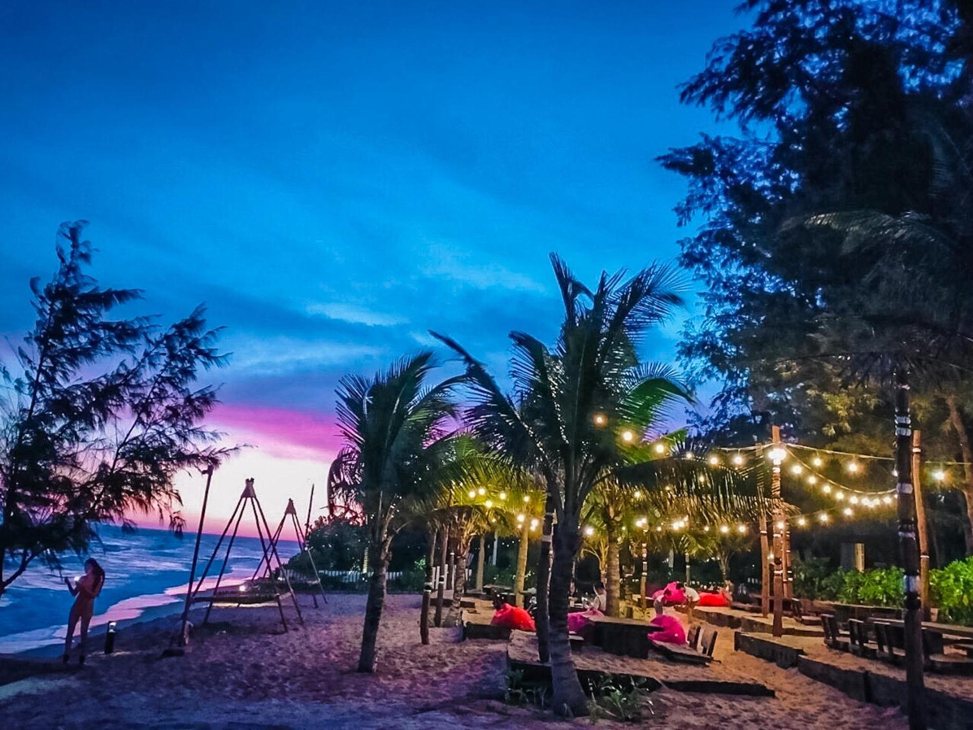 Long Hai Channel Beach Resort Екстер'єр фото